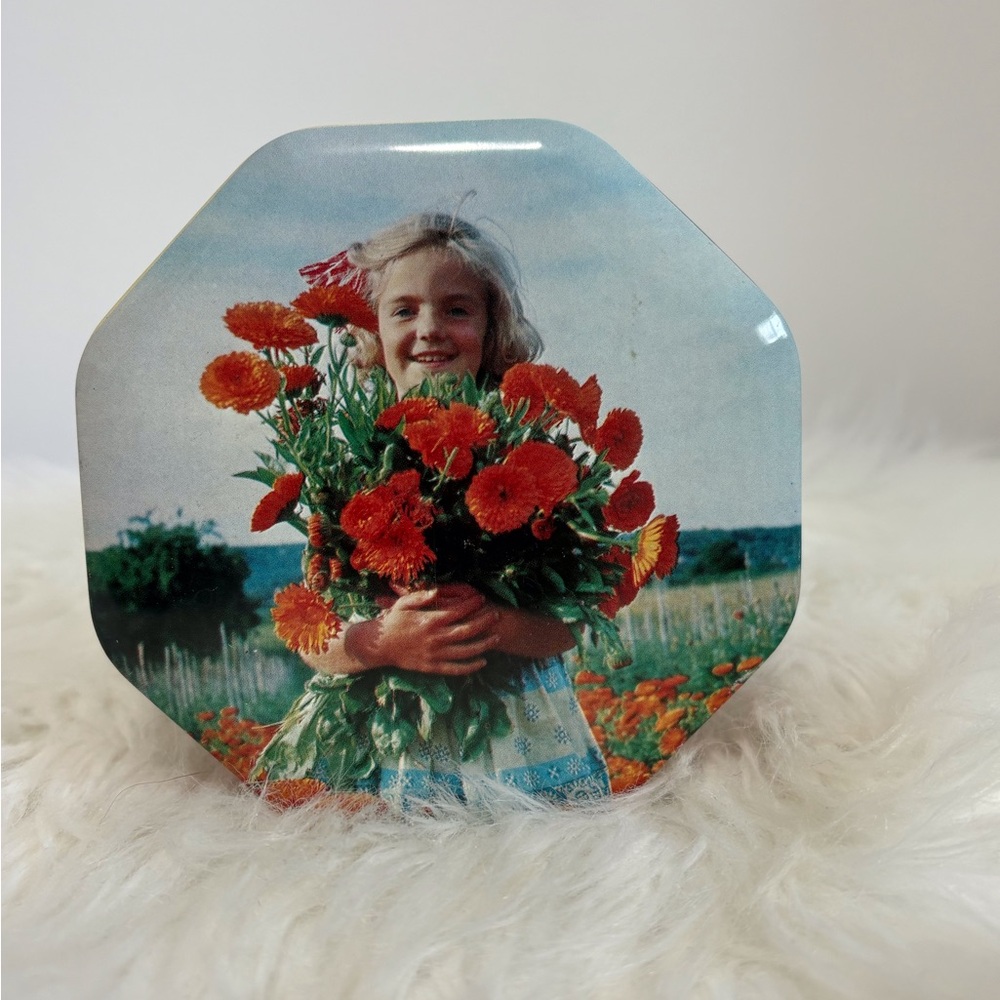 Vintage Blue Bird Red Octagonal Confectionery Tin